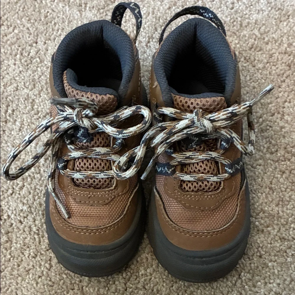 OshKosh B'gosh Vuelta Hiker Brown Kids Boots